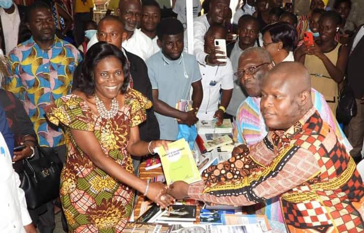 SILA 2022 / Six Prix littéraires attribués en présence de Simone Ehivet Gbagbo