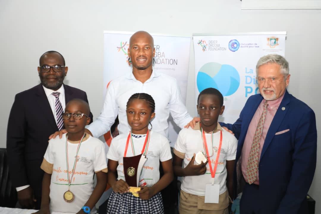 Concours de dictée / Didier Drogba offre 6 millions Fcfa et un séjour au Canada aux 3 meilleurs