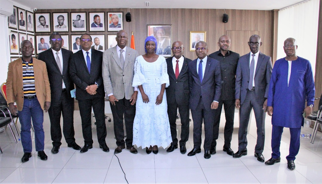 Communication et Economie numérique / Voici les conditions pour être Commandeur-Officier-Chevalier