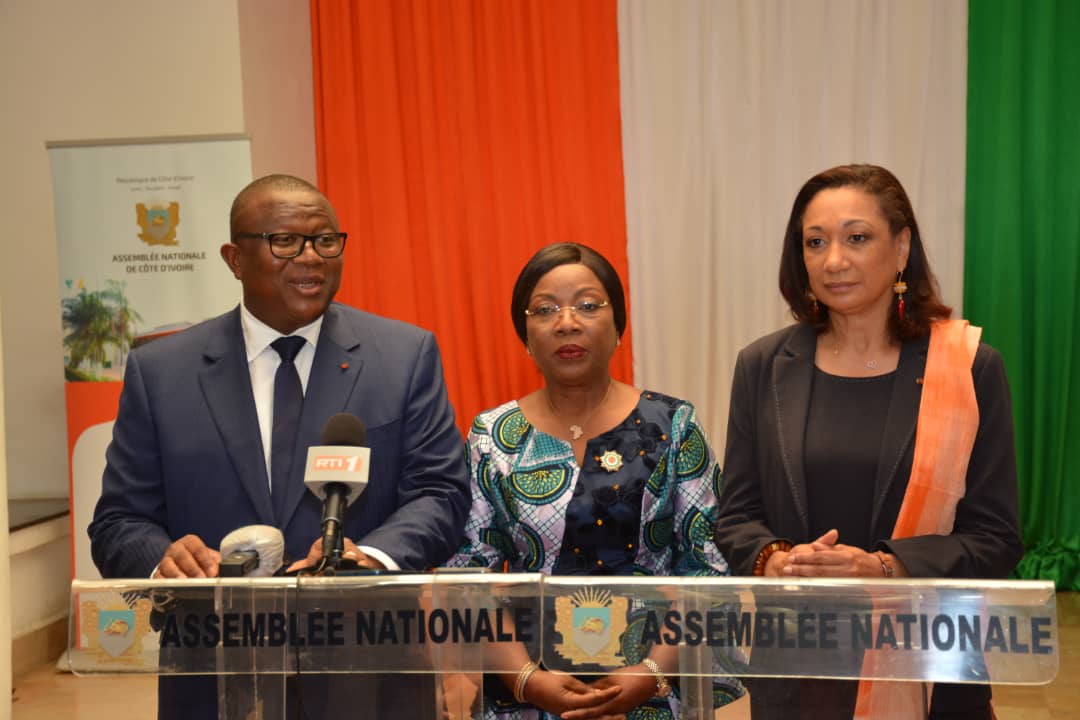 Séminaire parlementaire / Responsabilité et citoyenneté numérique dans la formation au cœur du débat