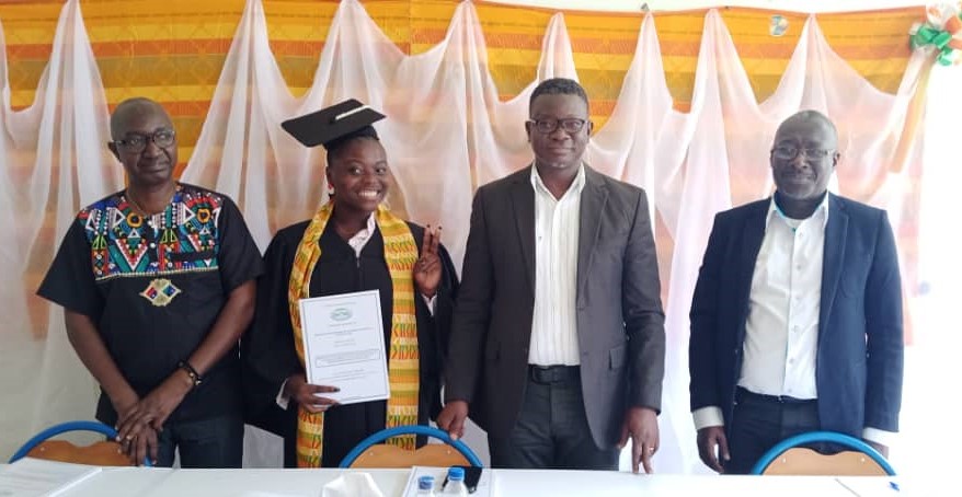 Soutenance de Master / Mel Esme s'interroge sur le code d'éthique et de déontologie journalistique pendant l'élection présidentielle de 2020