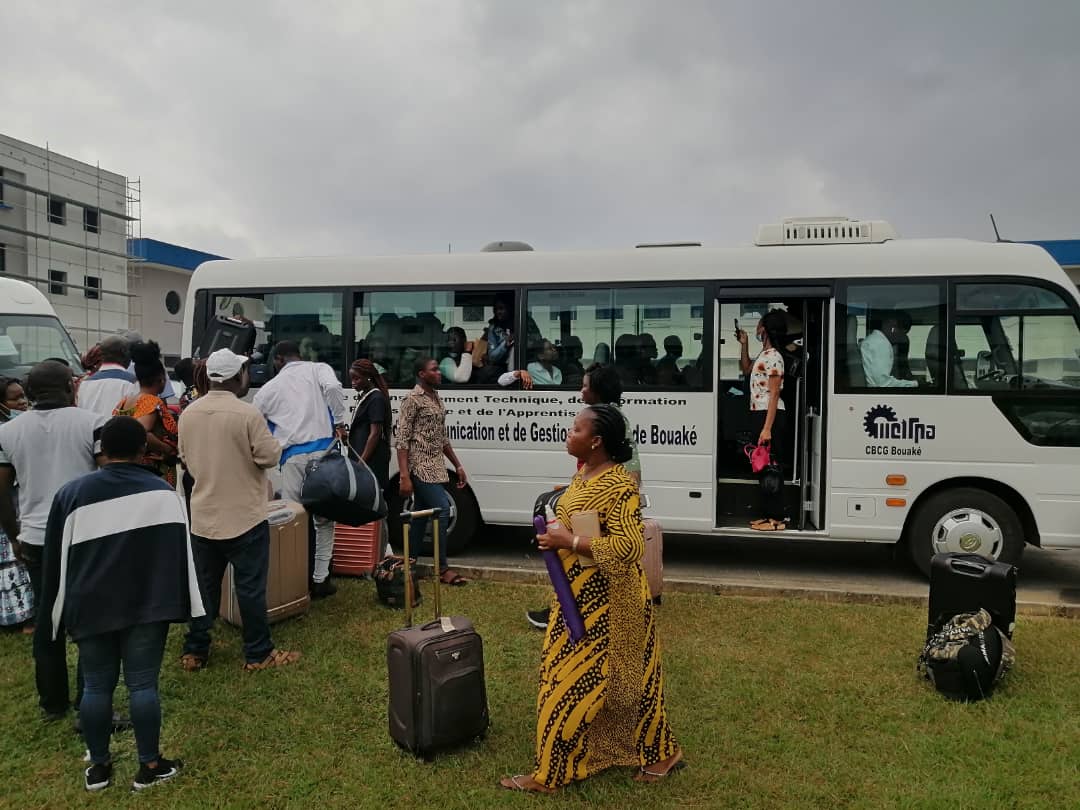 Stages et cours d’Anglais / 100 apprenants du ministère de l’Enseignement Technique au Ghana