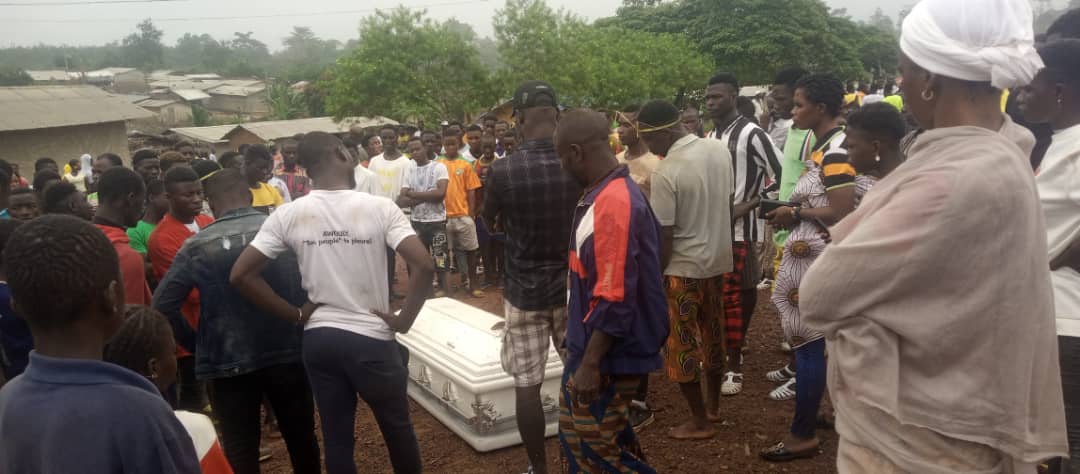 Décédé brusquement / Le Délégué Général du département de Communication refuse d’être enterré - Ce qui s’est passé à Kiproko1 et Toutouko (Lakota)