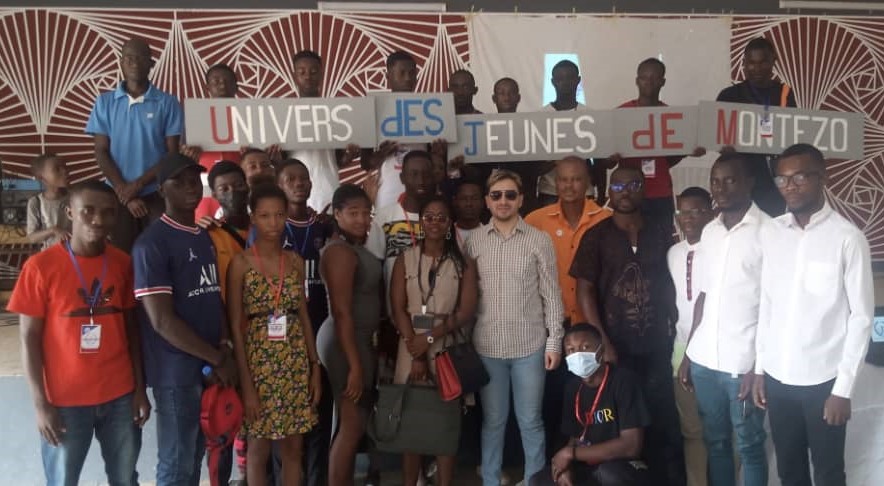 Jeunesse consciente à Alépé / L’UJM forme les jeunes de Montézo sur l’engagement communautaire