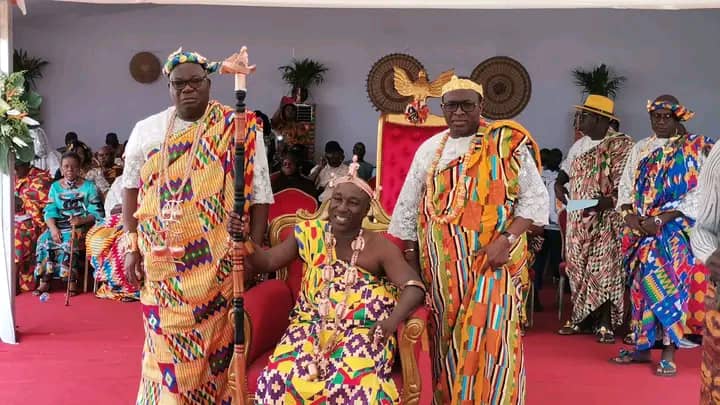 Chefferie d’Abidjan Agban / Akosso Bobin intronisé chef du village