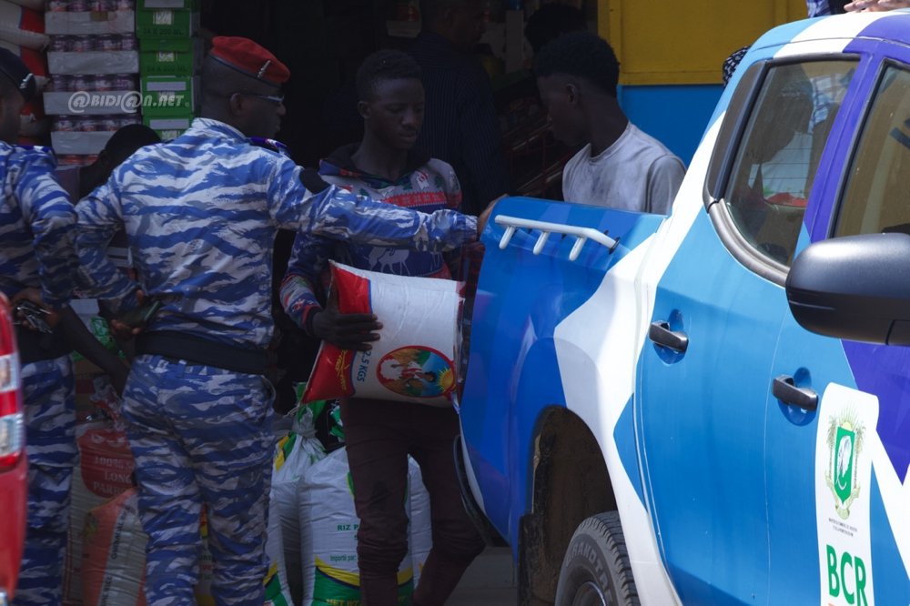 Lutte contre la cherté de la vie / Des produits saisis à Port-Boüet par la Brigade de Contrôle Rapide pour non-respect des prix plafonnés