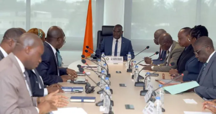 Affaire 14.000 migrants ivoiriens en Europe / Le ministère de l’Intérieur dénonce l’utilisation frauduleuse de la nationalité ivoirienne