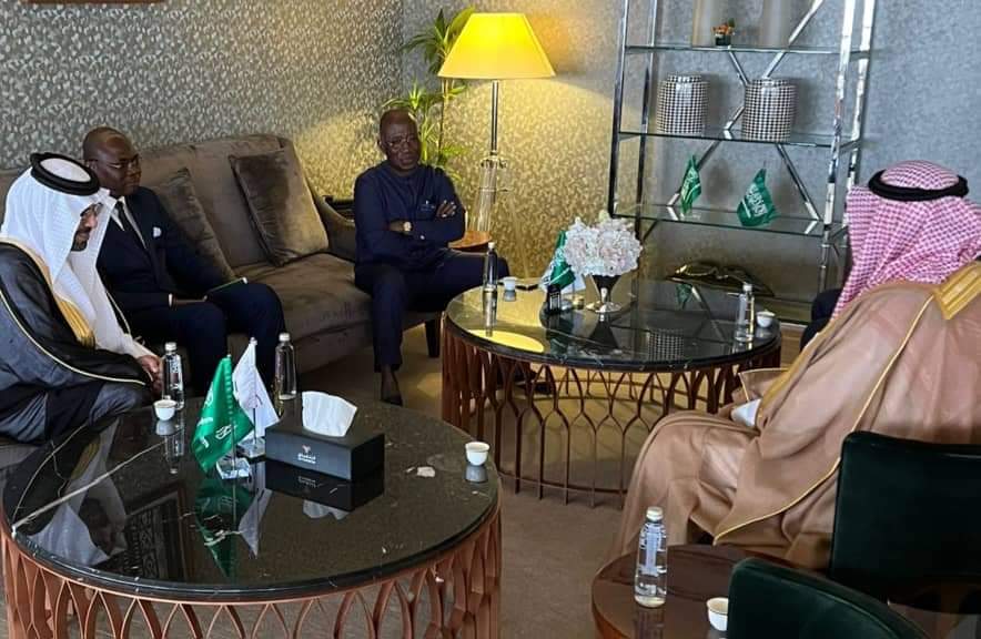 Sommet Afrique - Monde Arabe / Le ministre Léon Kacou Adom représente la Côte d’Ivoire en Arabie Saoudite