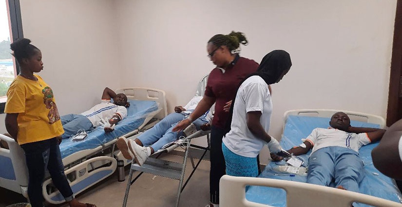 Don de sang à San Pedro / L’Union des journalistes et professionnels des médias (UJSP) ravitaille la banque régionale de sang