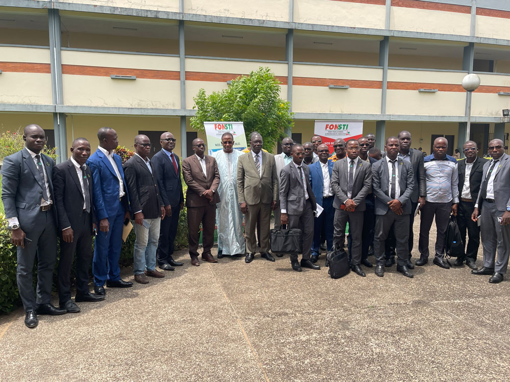 Impact négatif de l'orpaillage clandestin / Le Fonsti finance un projet de l’ENS pour la dépollution des zones d’exploitation