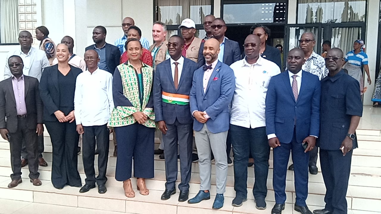 Paludisme / Le nouvel Ambassadeur des USA Jessica Delis et le Coordonnateur Mondial de Lutte contre le paludisme en visite dans l’Indenié-Djuablin