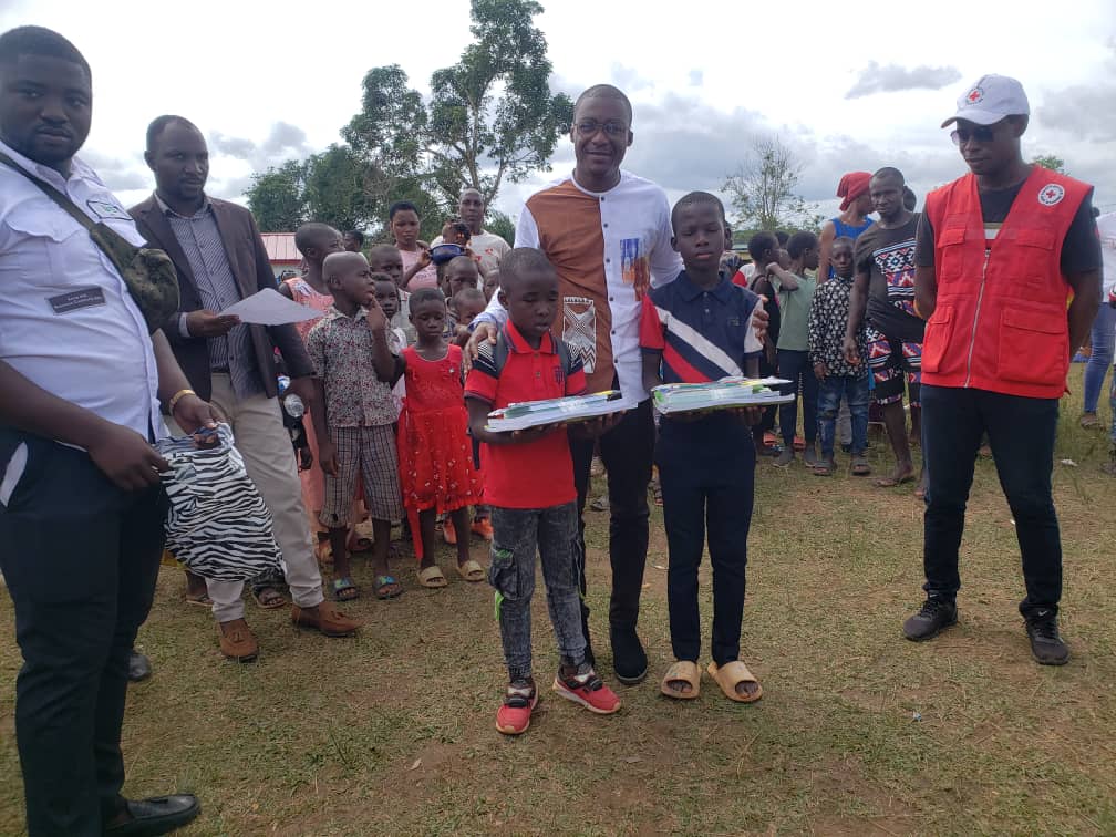 Promotion de l'Excellence à Alépé / L’Association des Jeunes de M'bohoin célèbre les meilleurs élèves du village