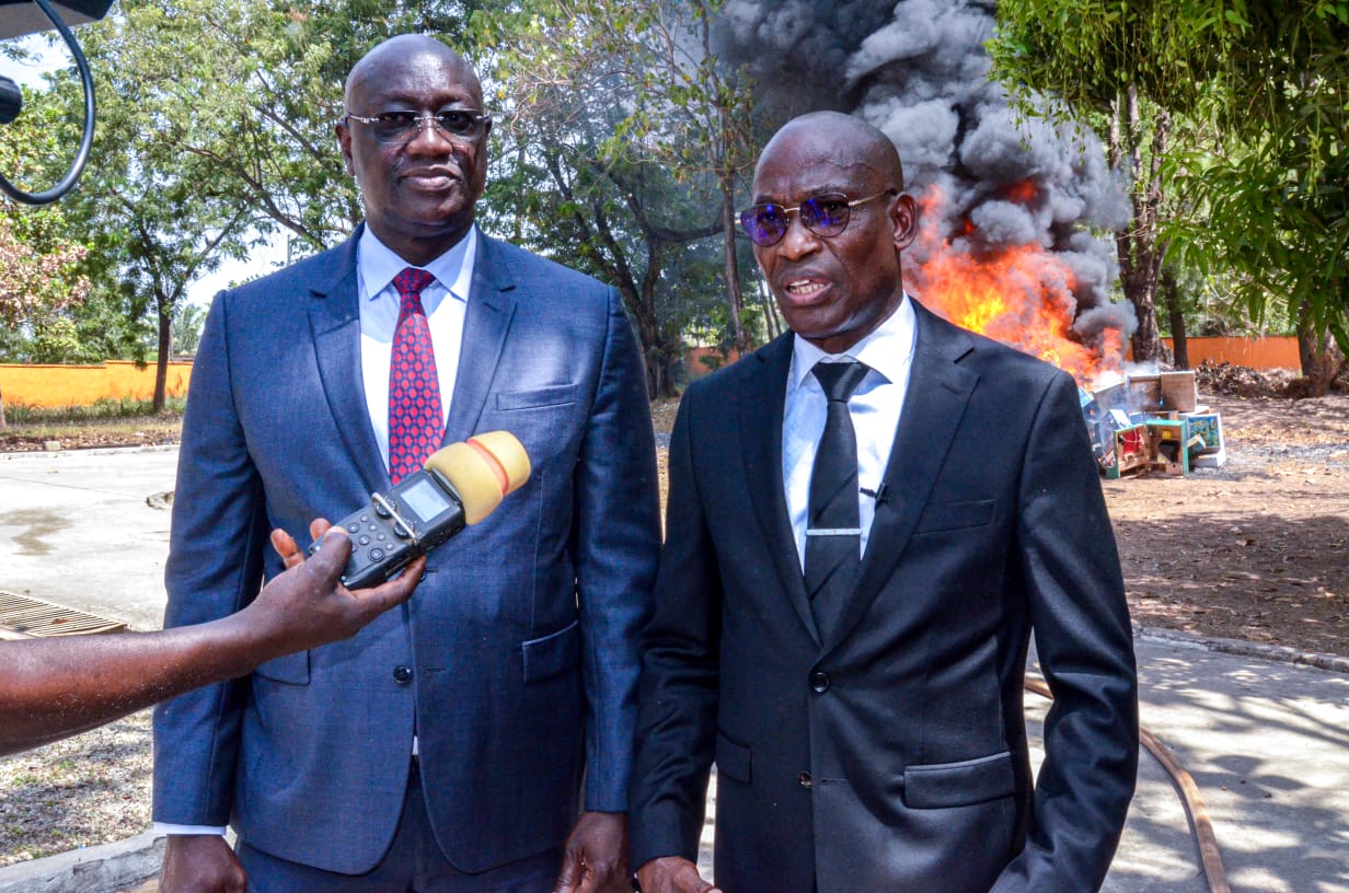 Jeux de hasard / Des machines à sous illicites détruites à Bouaflé par l’Autorité de Régulation