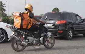 Logistique urbaine / Pourquoi la livraison à moto se démocratise en Côte d’Ivoire