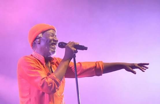 Transitions militaires sans fin / Alpha Blondy aux juntes de l’AES : « Ça suffit comme ça ! »