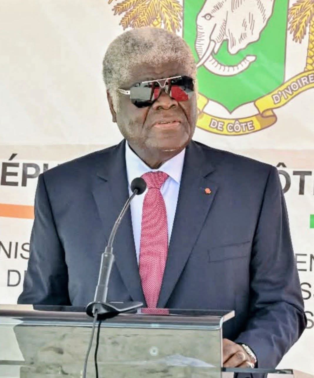 Robert Beugré Mambé maintenu à la tête du gouvernement / Le futur gouvernement connu dans 72H