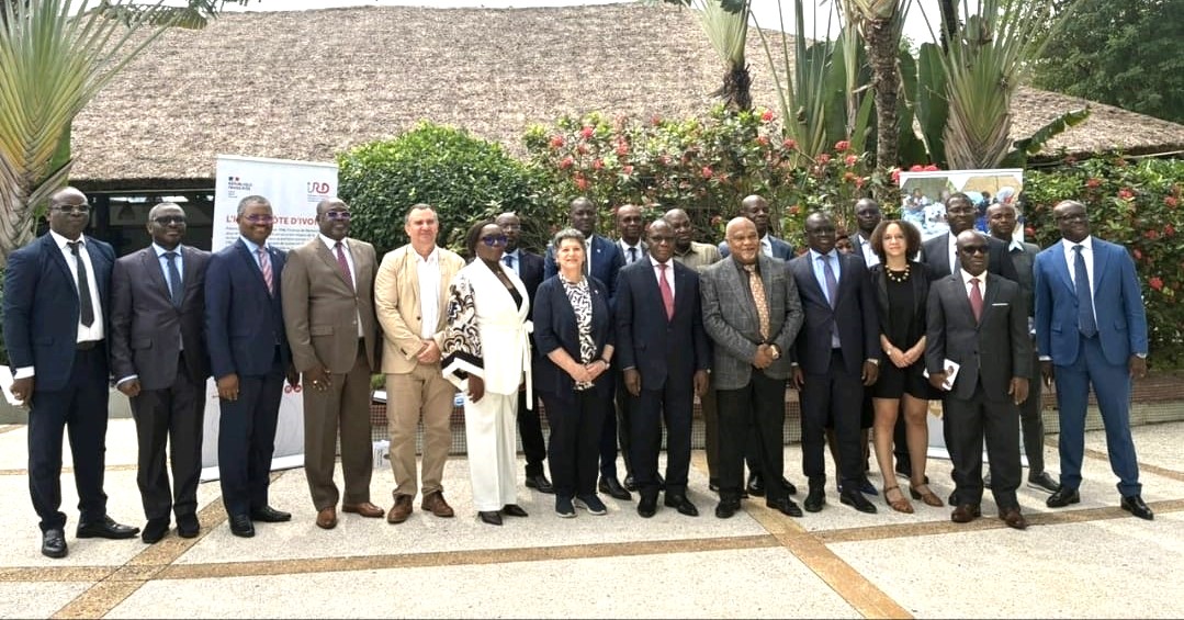 Recherche scientifique et développement durable / Le CRO et l’IRD signent une convention-cadre de partenariat