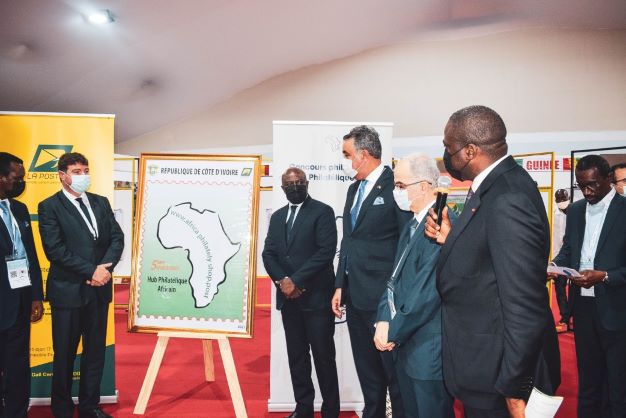 5ème anniversaire du Hub Philatélique Africain / Le timbre dévoilé à Abidjan
