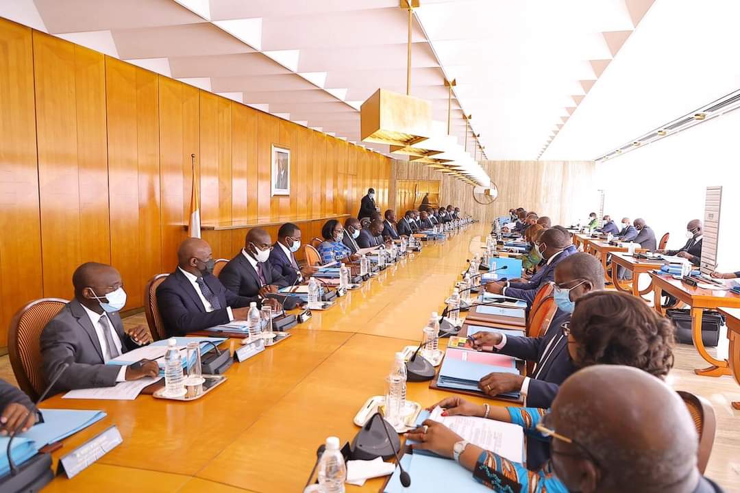 Justice et droits de l’homme / Le Gouvernement adopte 3 projets de loi