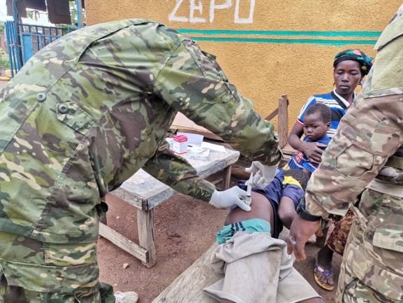 Terrorisme en Côte d’Ivoire / Les militaires soulagent des villageois au nord