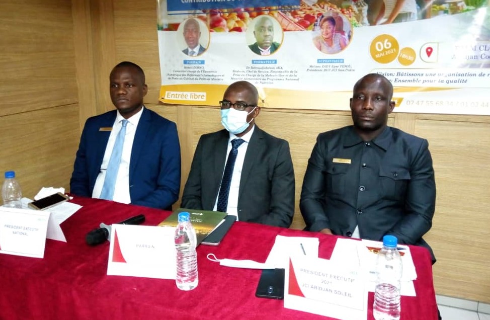 Lutte contre la malnutrition / Dr Aka propose une formation des ménages