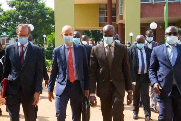 Recherche scientifique / Adama Diawara et l’AFD passent en revue les principales installations